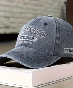 Classic Slogan Embroidery Baseball Cap (Blue)